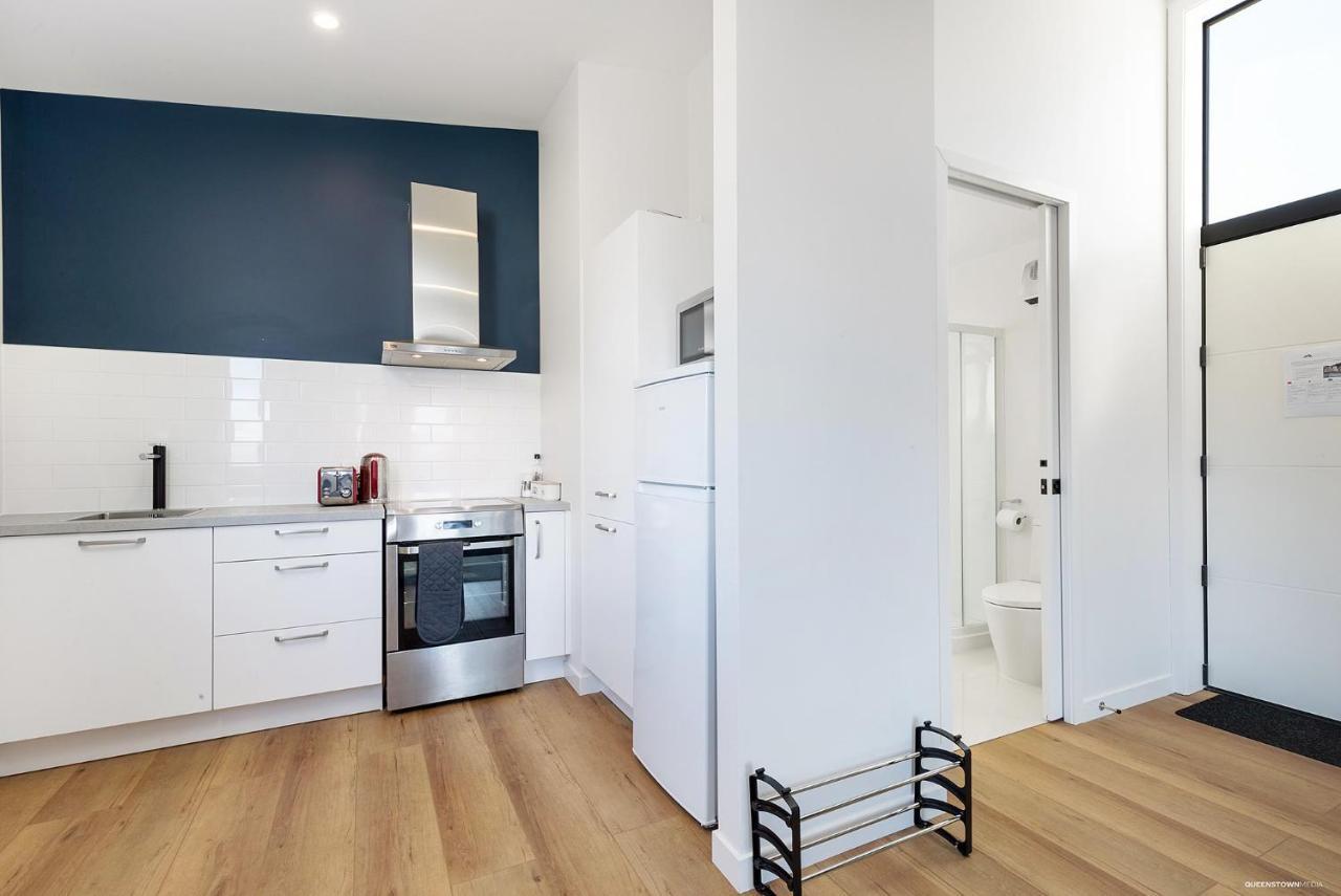 Brand New One Bedroom Apartment Queenstown Exteriör bild